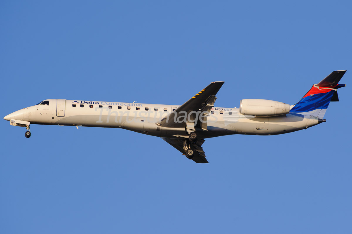 Embraer EMB-145LR (ERJ-145LR) N570RP (cn 14500821)